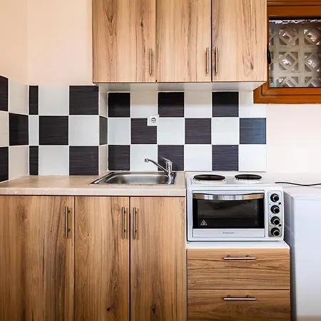 Appartement Στούντιο Στη Στοά Βαρβουτσή#8 à Kalamata Extérieur photo