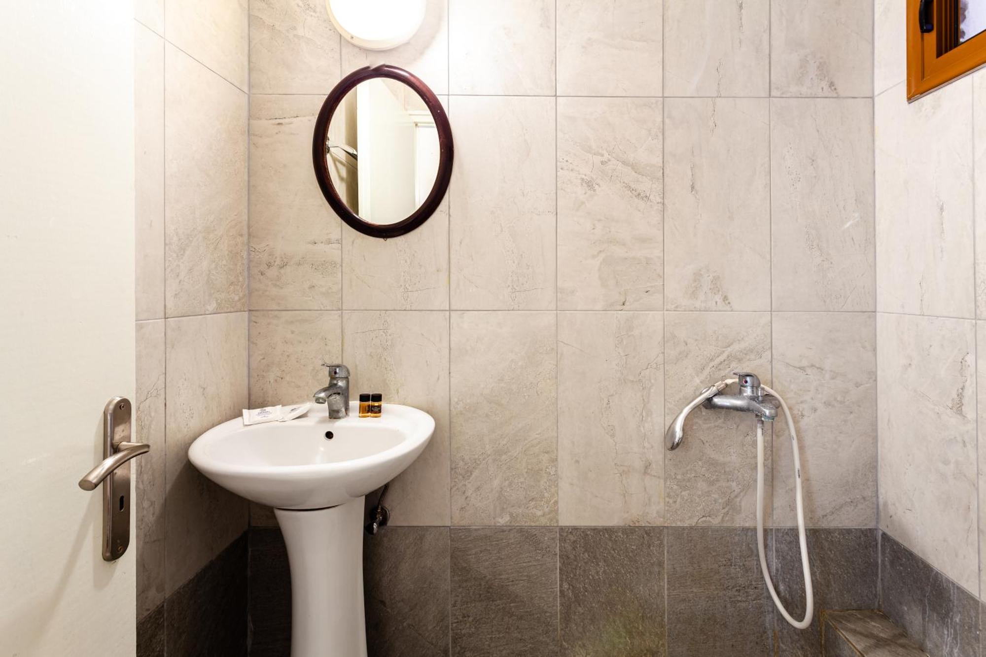 Appartement στούντιο στη στοά βαρβουτσή#8 Kalamata